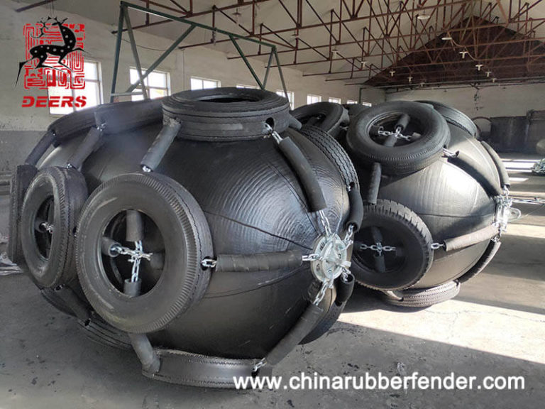 Pneumatic fenders D1500*3000MM to the Middle East