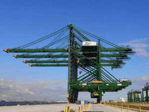 Super double trolley automated quay crane