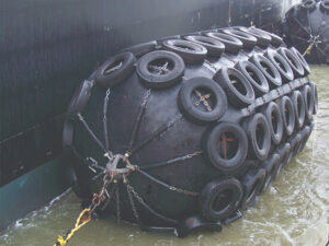 pneumatic rubber fenders