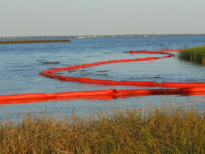 oil spill containment booms